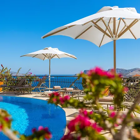 In House (adults Only) Hostel *