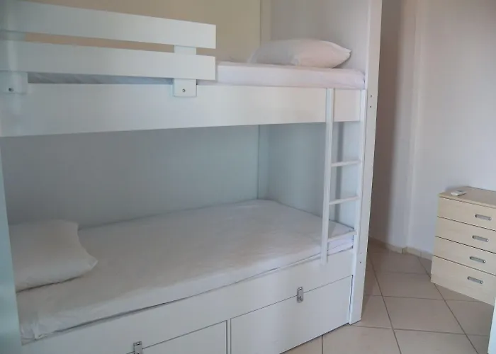 In House (adults Only) Kas