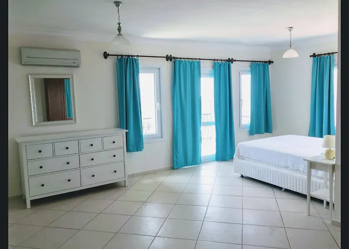 Hostel In House (adults Only) *