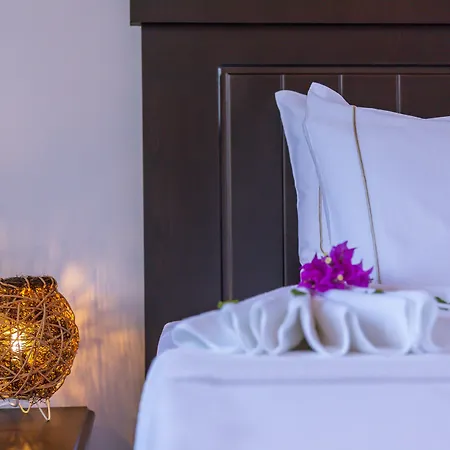 In House (adults Only) Hostel Κας