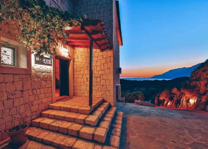 Hostel In House (adults Only) *