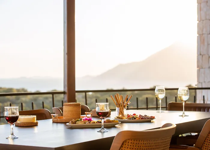 In House (adults Only) Kas