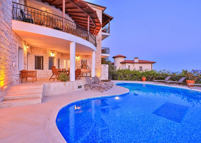 In House (adults Only) Hostel *